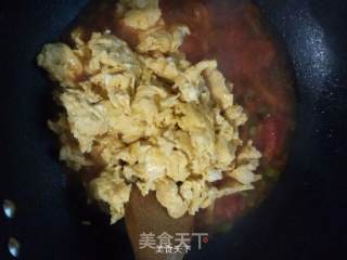 红花绿叶金心蕊~香葱西红柿炒鸡蛋的做法步骤：9