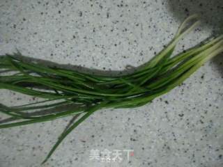 红花绿叶金心蕊~香葱西红柿炒鸡蛋的做法步骤：10