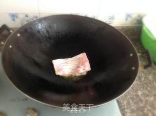 蕃茄煮鲩鱼腩的做法步骤：3