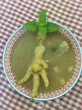 鸡脚眉豆花生汤的做法步骤：6