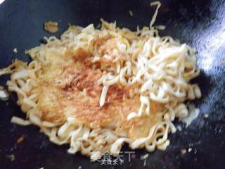 鸡蛋煎面的做法步骤：8
