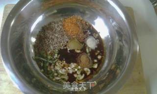 香辣烤鲈鱼的做法步骤：5