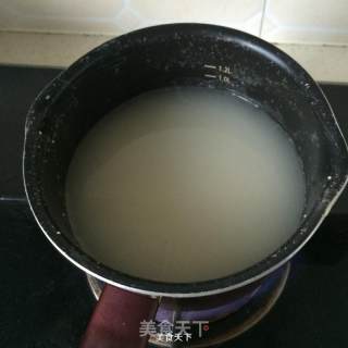鸡蛋牛奶醪糟的做法步骤：1