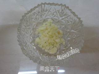 菠菜花生仁儿的做法步骤：6