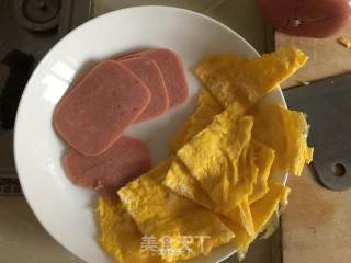 火腿三明治的做法步骤：3