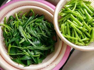 【空心菜】☞一菜二吃的做法步骤：1