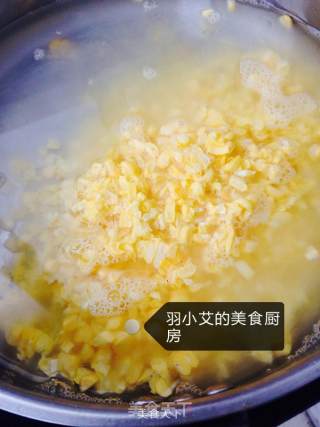 小艾的美厨房之---玉米羹的做法步骤：3