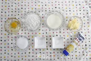 鲜奶油蛋糕（浓郁的奶油芳香）的做法步骤：1