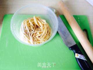 手擀鸡蛋面的做法步骤：4