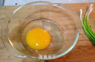 蛋香椿头的做法步骤：1