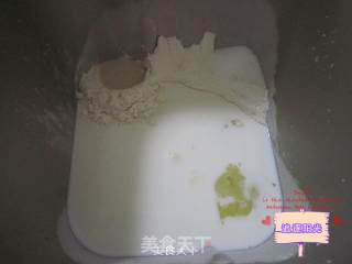 奶酥面包--面包机也能做出的美味面包的做法步骤：1