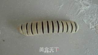 豆沙毛毛虫面包的做法步骤：12