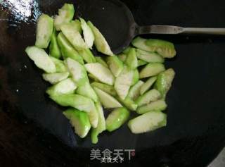 丝瓜煎荷包蛋的做法步骤：3