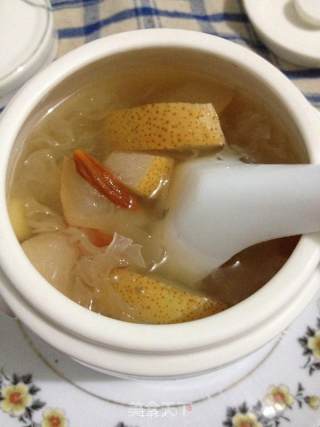 冰糖冬梨银耳盅的做法步骤：5