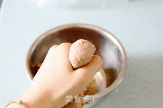 【自制手打牛肉丸】：鲜美Q嫩的肉丸怎么做的做法步骤：16