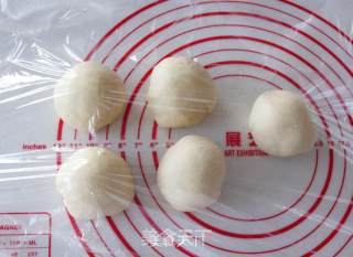 早餐首选——热狗面包的做法步骤：4