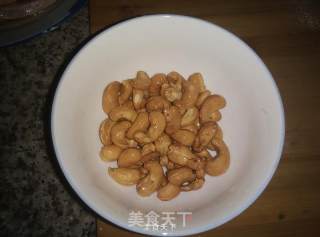 腰果虾仁的做法步骤：2