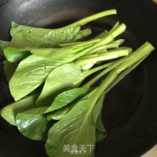 白灼广东菜心的做法步骤：2