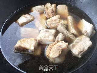 糖醋排骨的做法步骤：6