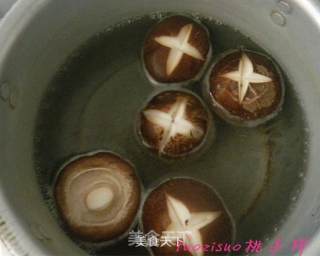 香菇扒油菜的做法步骤：3