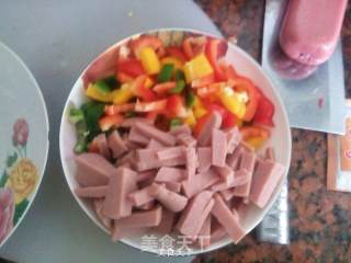 彩椒榨菜炒火腿丝的做法步骤：2