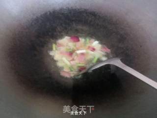 彩椒榨菜炒火腿丝的做法步骤：4