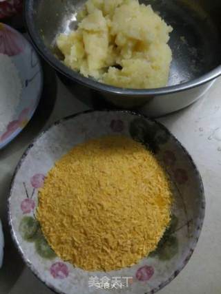 日式可乐饼的做法步骤：4