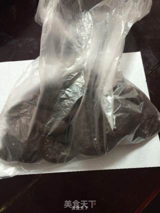 奥利奥草莓木糠杯的做法步骤：2