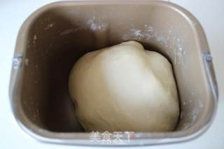 热狗的做法步骤：1