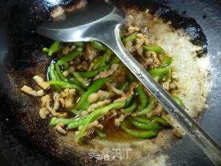 青椒肉丝炒面的做法步骤：6