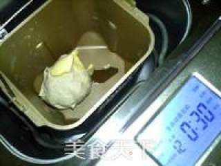 核桃葡萄干面包的做法步骤：10