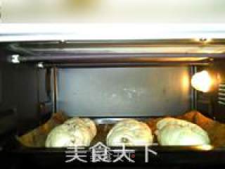 核桃葡萄干面包的做法步骤：23