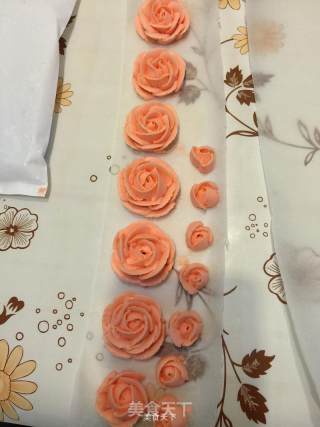 紫色花生日蛋糕的做法步骤：4