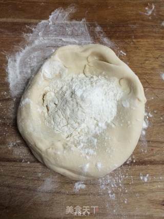 熊猫豆沙包的做法步骤：5