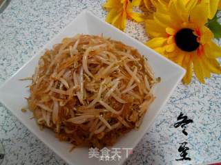 绿豆芽炒水晶粉丝的做法步骤：8
