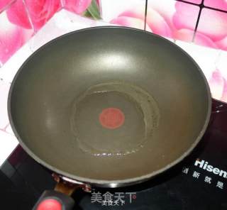 蒜苗炒肉的做法步骤：3