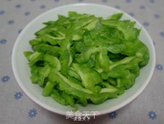 苦瓜肉片的做法步骤：3