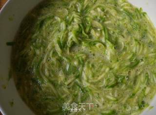 西葫芦鸡蛋饼的做法步骤：4