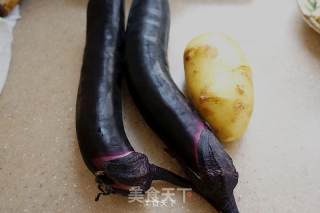 家常红烧土豆茄条(少油版)的做法步骤：1