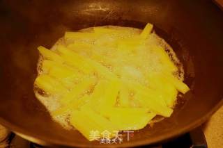家常红烧土豆茄条(少油版)的做法步骤：4
