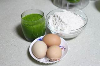 菠菜鸡蛋饼的做法步骤：1