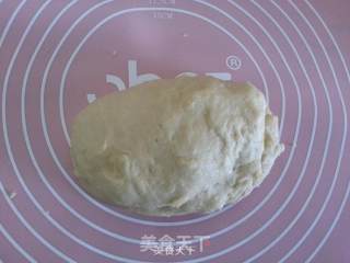 葱香肠包的做法步骤：5