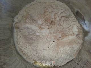全麦面包的做法步骤：5