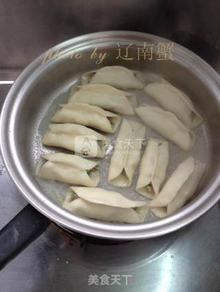 猪肉锅贴的做法步骤：14