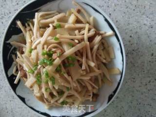 肉丝小炒二丝~葫芦丝土豆炒肉丝的做法步骤：10
