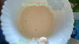 咸香牛奶鸡蛋饼（=＾● w ●＾=）的做法步骤：2
