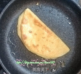 咸香牛奶鸡蛋饼（=＾● w ●＾=）的做法步骤：8