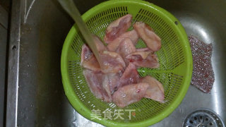 油焗芝麻鸡翅的做法步骤：1