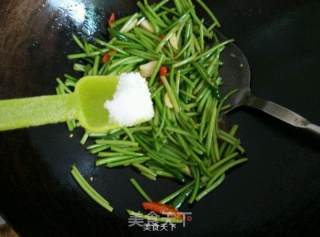 清炒番薯叶梗的做法步骤：7