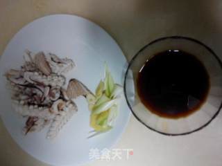 油爆鱿鱼的做法步骤：5